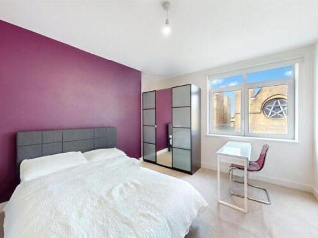 Apartment for rent in Scrattons Farm, Greater London