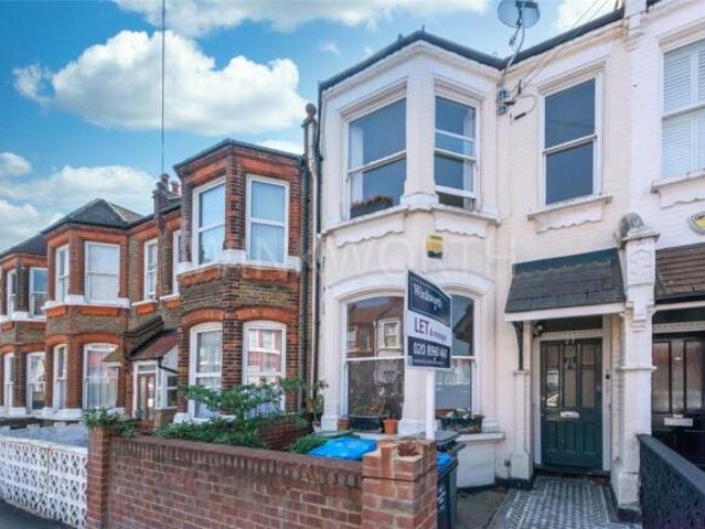 Apartment for rent in Cat Hill, England