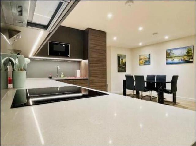 Apartment for rent in Cat Hill, England