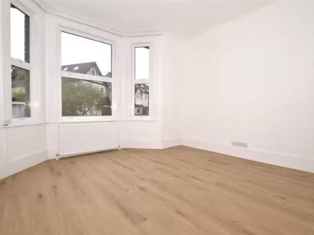 Apartment for rent in London Borough of Croydon, Purley