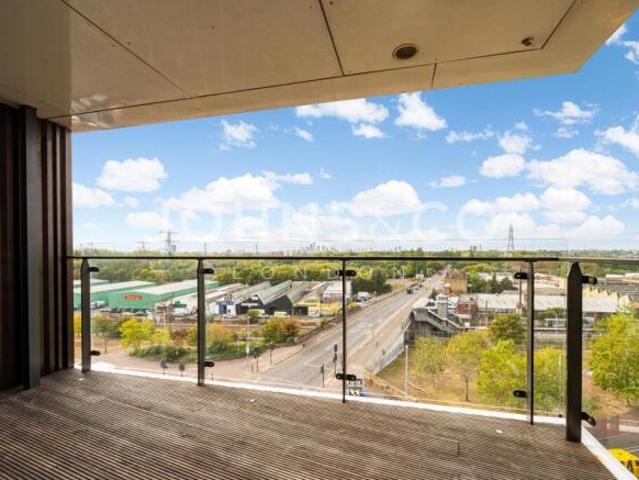 Apartment for rent in Cat Hill, England