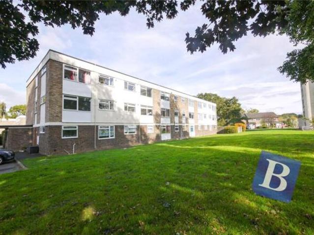 Apartment for rent in Navestock Side, Essex