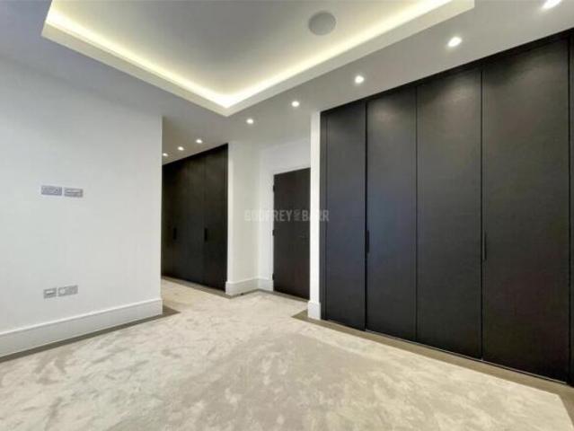 Apartment for rent in Hadley Wood, Greater London