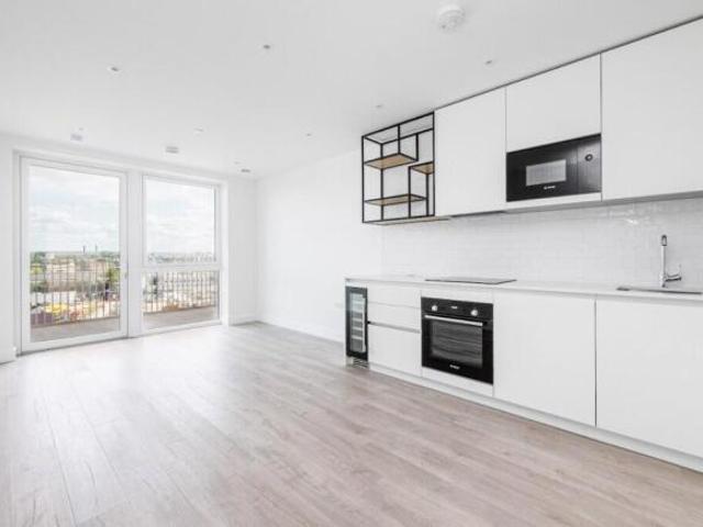 Apartment for rent in Wembley, Greater London
