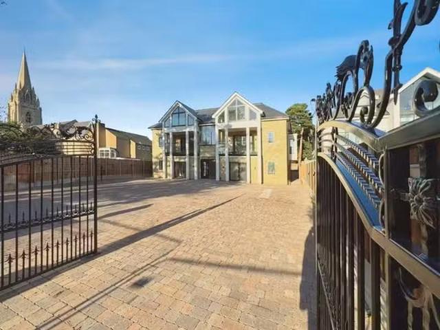 Apartment for rent in Bickley, Isle Of Man