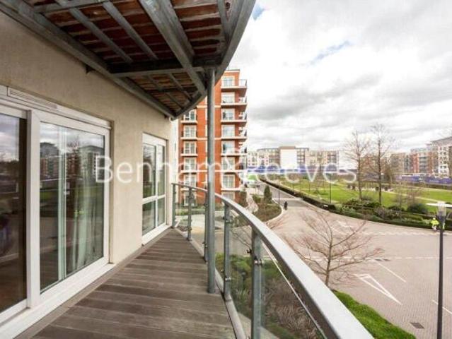 Apartment for rent in Cat Hill, England