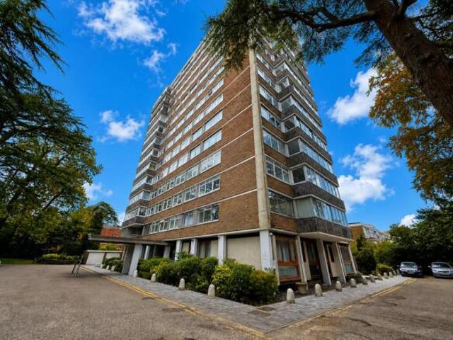 Apartment for rent in Bassett, City Of Southampton