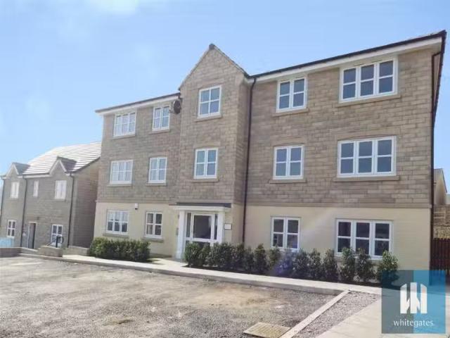 Apartment for rent in Lindley, West Yorkshire