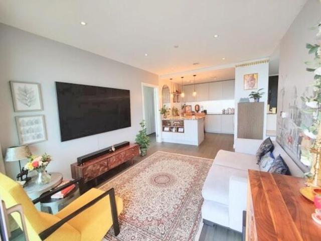 Apartment for rent in South Lane, West Yorkshire