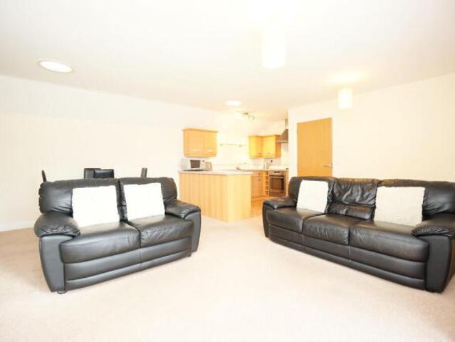 Apartment for rent in South Lane, West Yorkshire