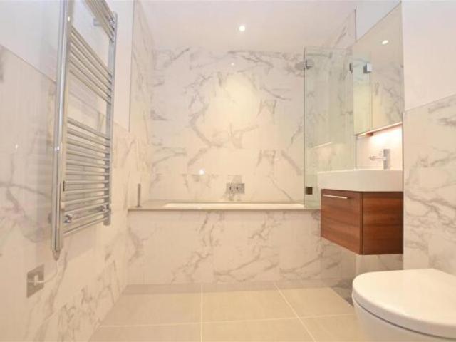 Apartment for rent in Teddington, Greater London