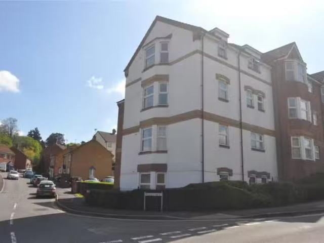 Apartment for rent in Brandis Corner, Devon
