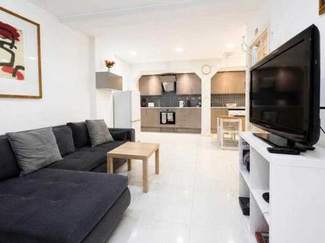 Apartment for rent in West Ealing, Greater London