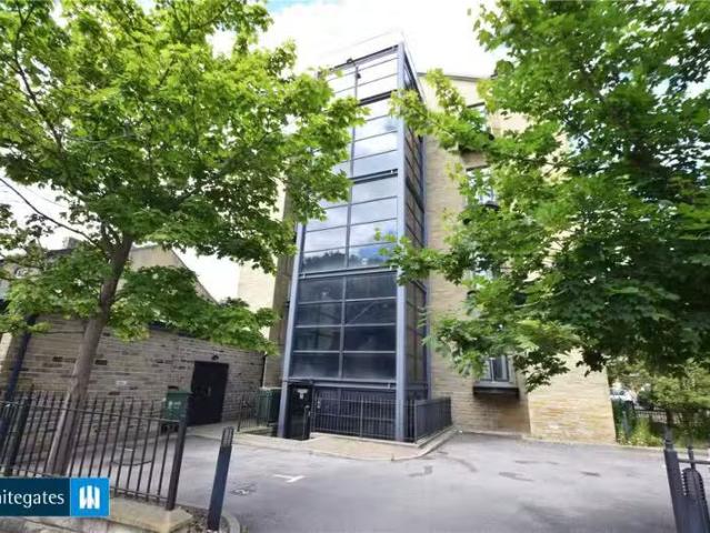 Apartment for rent in Drighlington, Adwalton