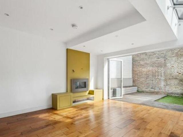 House for rent in Lyons, Greater London