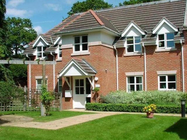 House for rent in Lyons, Greater London