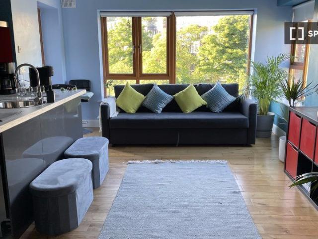 Apartment to rent in Bluebell, North Tipperary