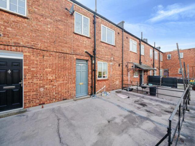 Apartment for rent in Petts Wood, Greater London