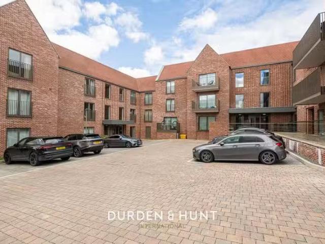 Apartment for rent in Navestock Side, Essex