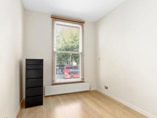 Apartment for rent in Chiswick, Greater London