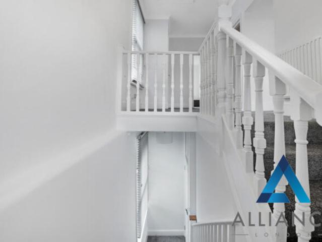 Apartment for rent in Chiswick, Greater London