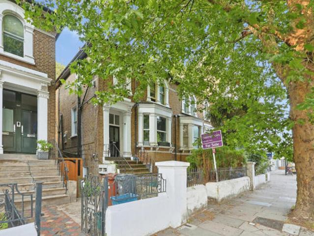 Apartment for rent in Chiswick, Greater London
