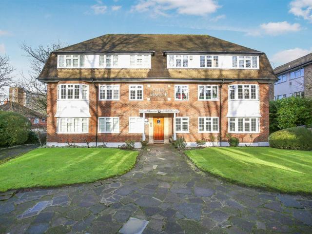 Apartment for rent in Carshalton Beeches, Greater London