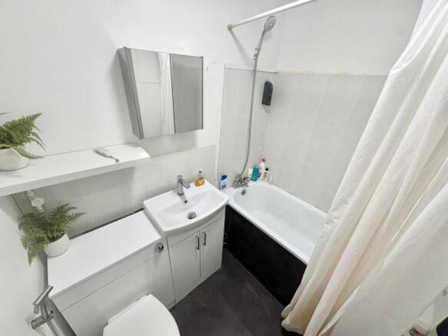 Apartment for rent in Warley Town, Calderdale