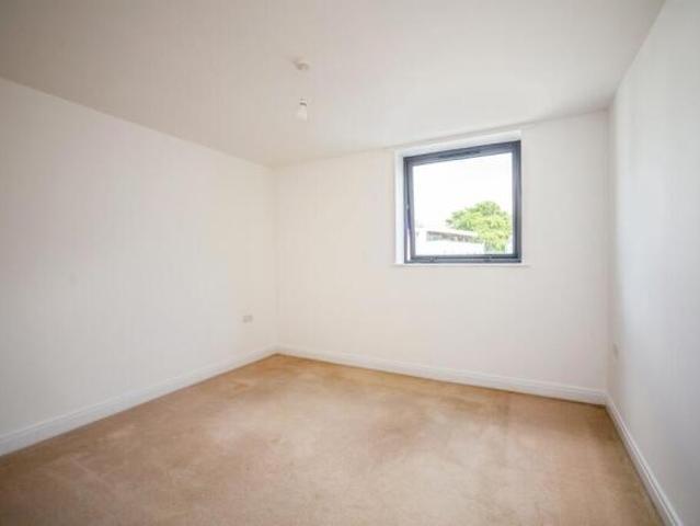 Apartment for rent in Hart, Hampshire