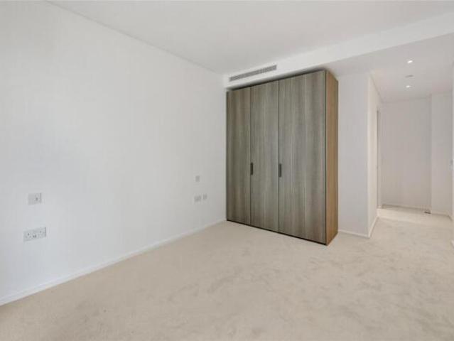 Apartment for rent in Cat Hill, England