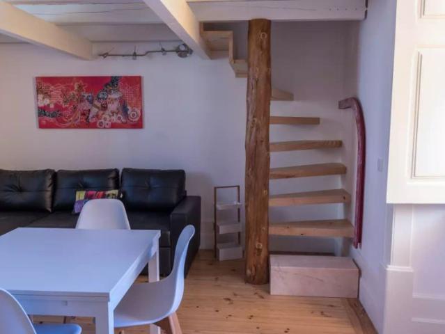 Apartamento alugar em Coimbra (Sé Nova, Santa Cruz, Almedina e São Bartolomeu), Coimbra