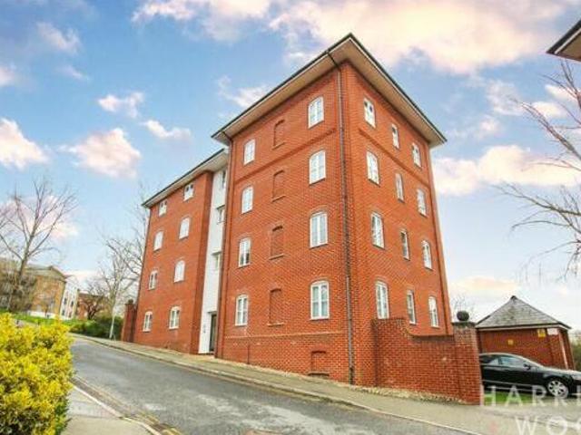 House for rent in Mile End, Fordham Heath