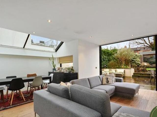 House for rent in City of London, Greater London