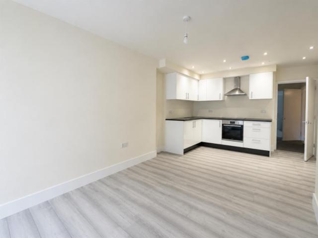 Apartment for rent in Cat Hill, England