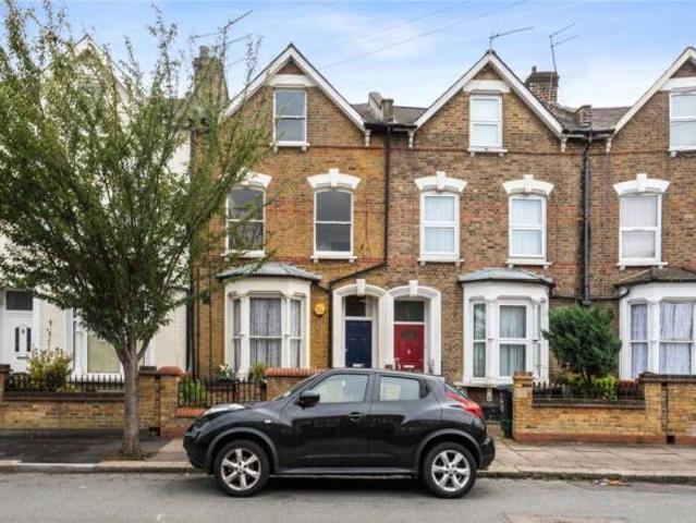 Apartment for rent in Cat Hill, England