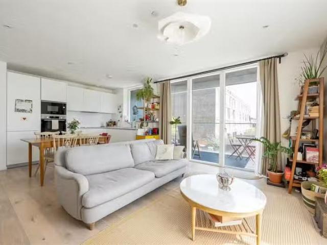 Apartment for rent in Homerton, Greater London