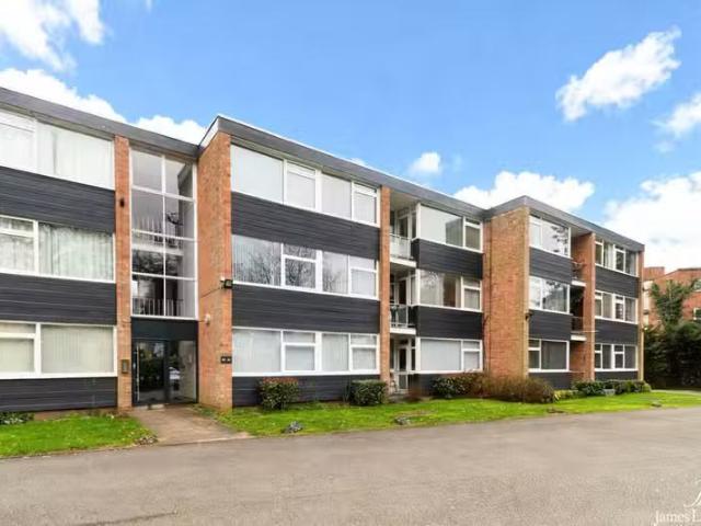 Apartment for rent in Blossomfield, West Midlands