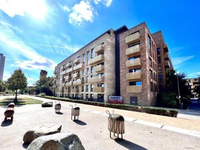 House for rent in Lyons, Greater London
