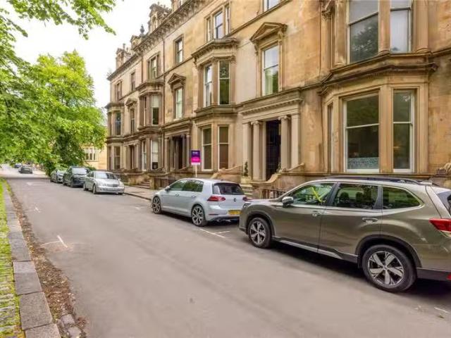 Apartment for rent in Kelvinside, Scotland