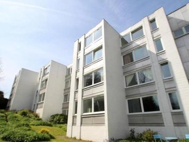 House for rent in Surrey
