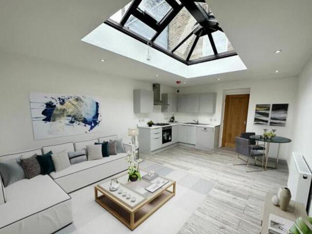 House for rent in River, Ash