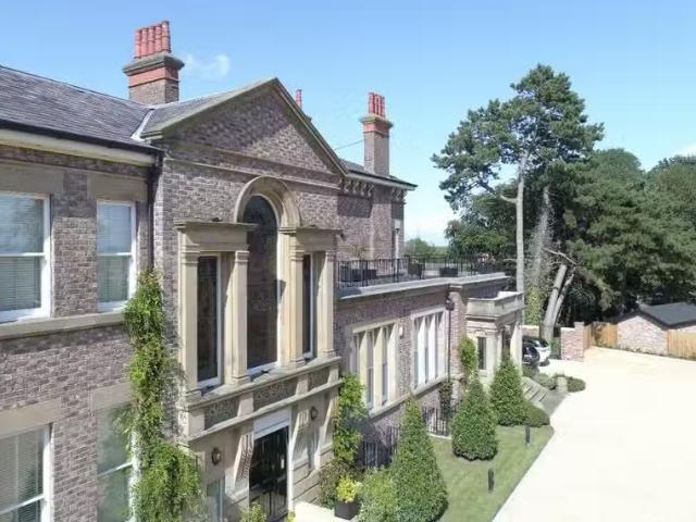 Apartment for rent in Calderstones