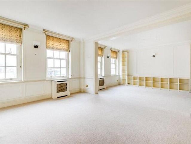 Apartment for rent in South Kensington, Greater London