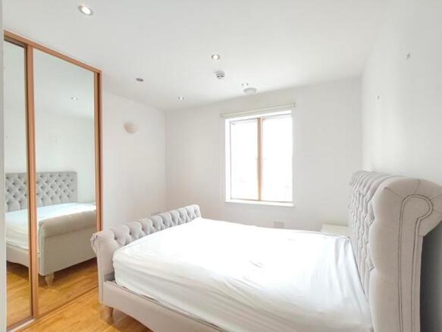 Apartment for rent in London Borough of Ealing, Hanwell