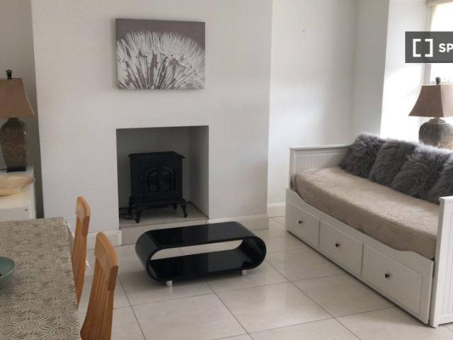 Apartment to rent in Dun Laoghaire, North Tipperary