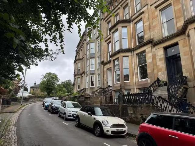 Apartment for rent in Dowanhill, Scotland