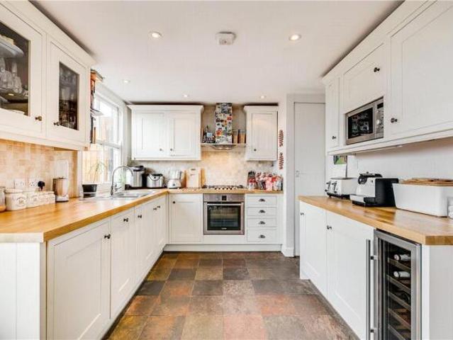 Apartment for rent in Cat Hill