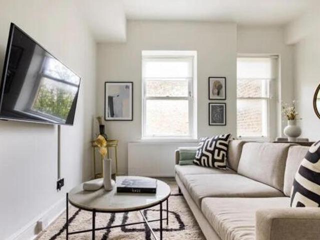 House for rent in Lyons, Greater London