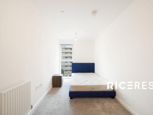 Apartment for rent in South Lane, West Yorkshire