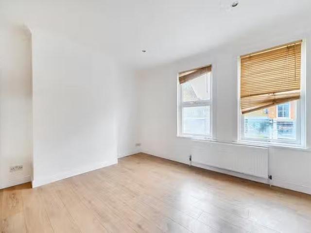 Apartment for rent in Bickley, Greater London